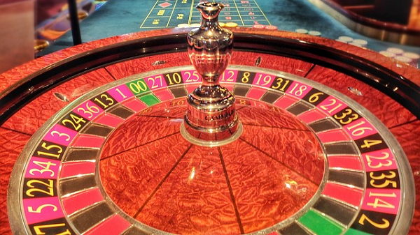 Unveiling the Thrill: The Evolution of Live Casino Gaming