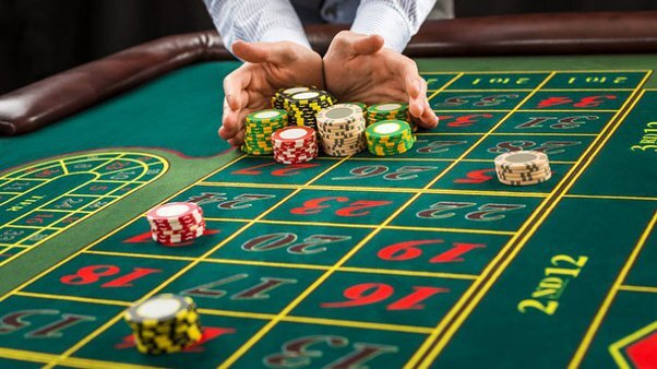 The Evolution and Ethics of Online Gambling: A Modern Conundrum
